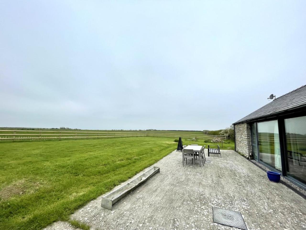 Cosy Barn With Views In Wick Vale Of Glamorgan Exterior photo